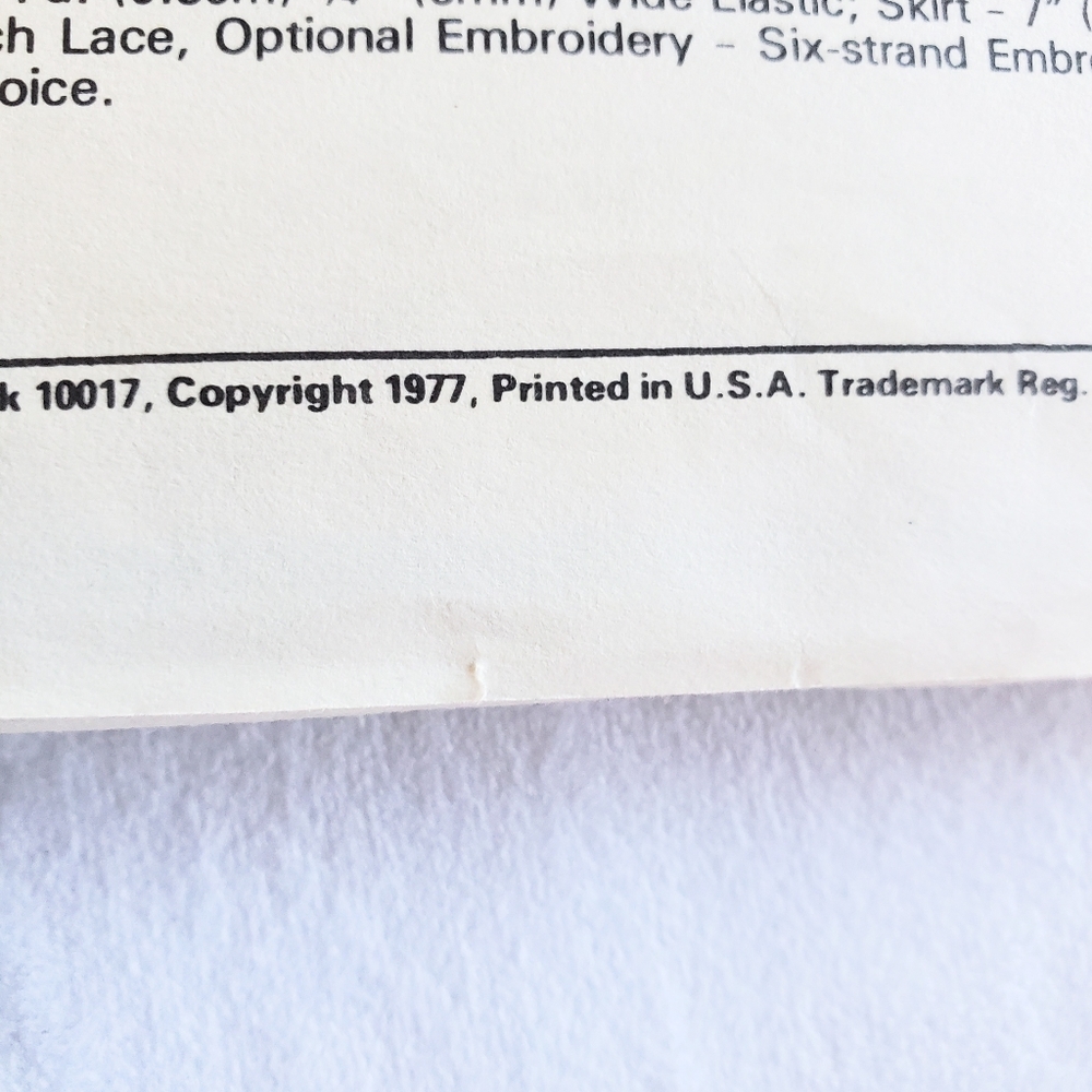 1977 UNCUT McCall's 5867 Sewing Pattern Blouse/Skirt - Picture 5 of 5